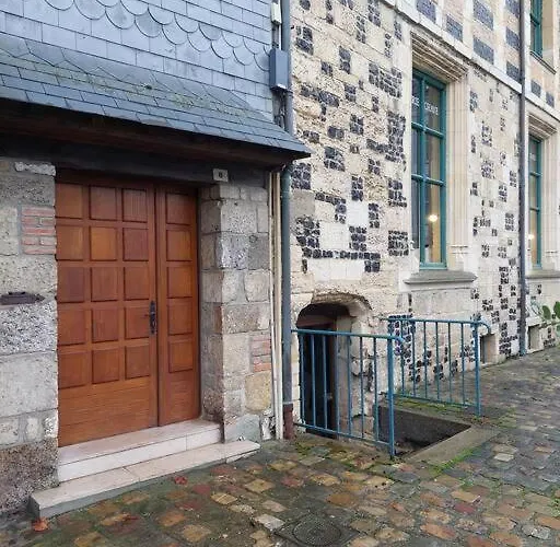 Apartment Un Brin De Folie Dans Le Centre De Honfleur