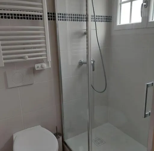 Un Brin De Folie Dans Le Centre De Apartment *